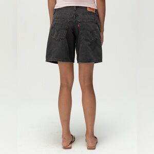 NWT LEVI'S '94 Baggy Womens Mid Rise Denim Shorts - Wandering Spirit Clean Sz 29